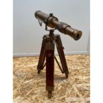 Antique-Style-Brass-Made-Marine-Telescope-With-Wooden-Made-Tripod-4.jpg
