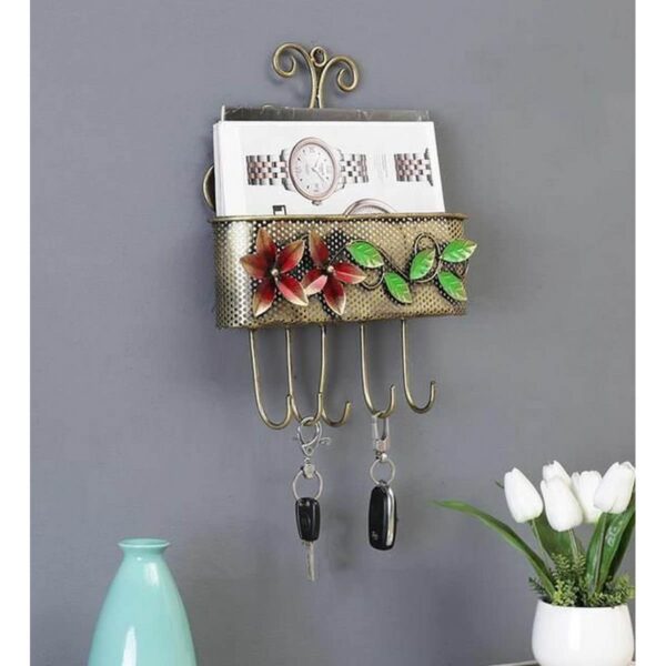 Beautifully-Designed-Magazine-Key-Holder-001.jpg