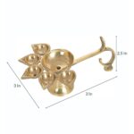 Brass-7-Face-Pooja-Diya-001.jpg