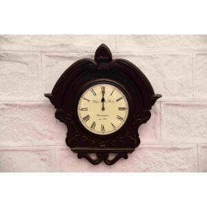 Brown-Antique-Wooden-Wall-Clock-With-Finished-Design.jpg