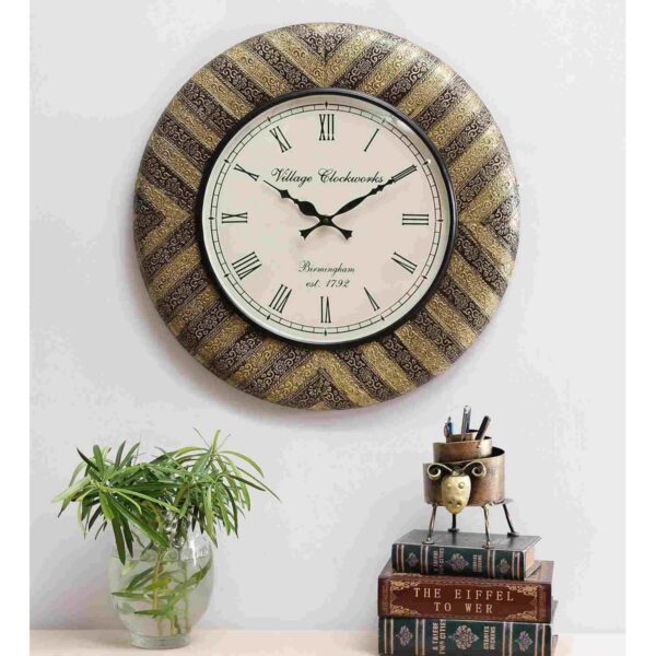 Brown-Wooden-Analog-Vintage-Wall-Clock-00-1.jpg