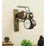 Classy-2-Sided-Metal-Wall-Clock-001.jpg