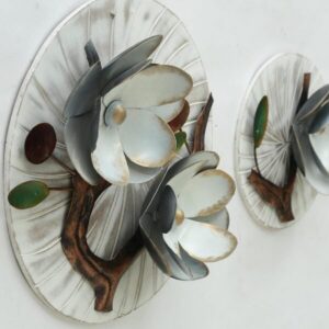 Flower-Art-In-Round-Panel-S3-Wall-Decor-2.jpg