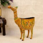IRON-PAINTED-CAMEL-PLANTER-2.jpg