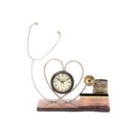 Iron-Painted-Doctors-Desk-Pen-Stand2.jpg