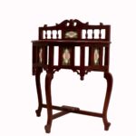 Stylish-Colonial-Style-D-Shaped-Console-Table1.jpg