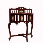 Stylish-Colonial-Style-D-Shaped-Console-Table2.jpg
