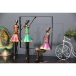 Stylish-Metal-Three-Barbie-Decor-Doll-Of-Your-Home-2.jpg