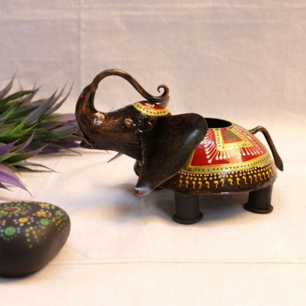 TEA-LIGHT-ELEPHANT.jpg